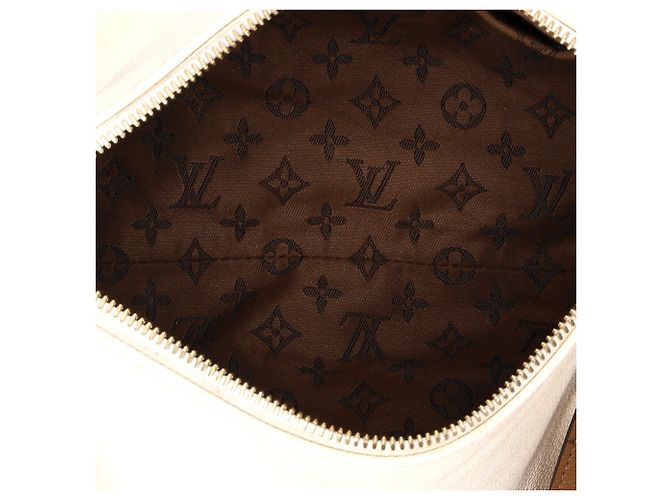 Borsa a tracolla Louis Vuitton Express PM in pelle di vitello bianca - vista 7