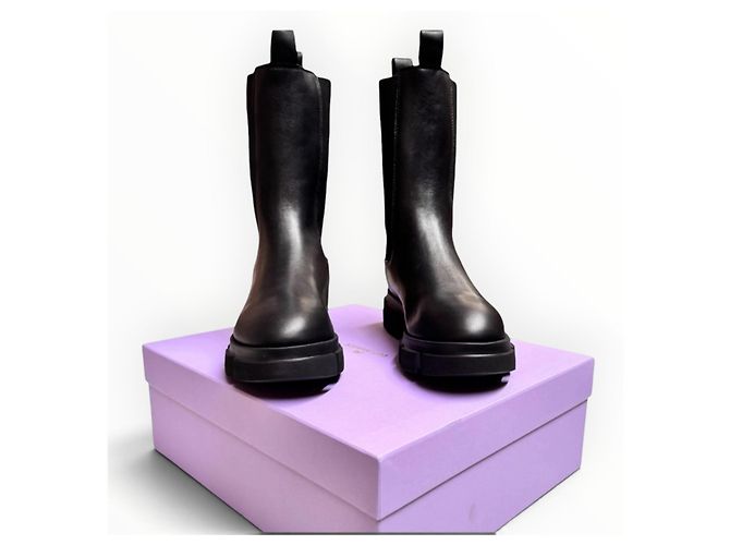 Autre Marque Copenhagen Studios Botas Chelsea de cuero negro - vista 16