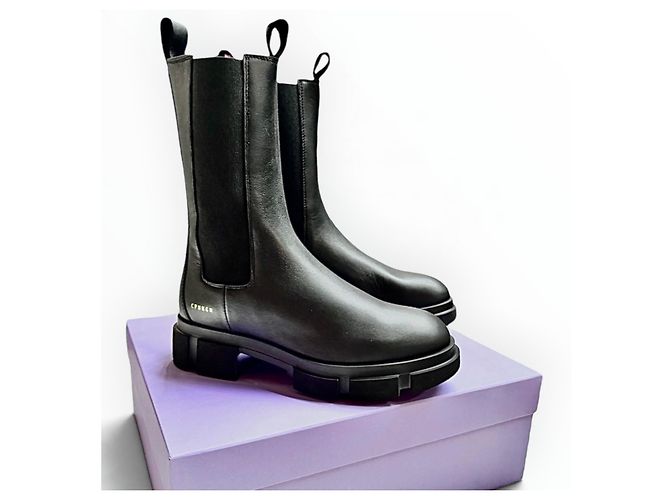 Autre Marque Copenhagen Studios Botas Chelsea de cuero negro - vista 3