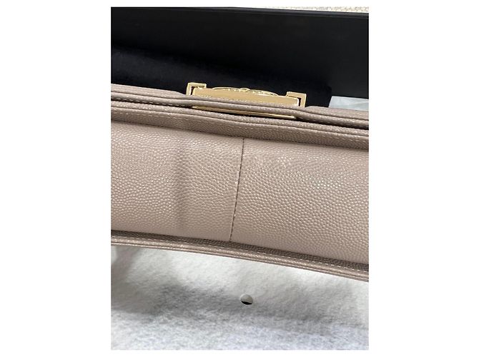 Borsa Chanel Boy Medium in Pelle Caviar Grigia - vista 10