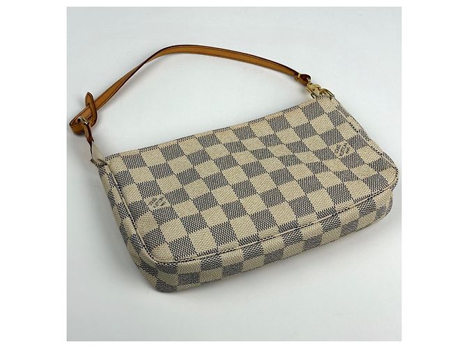 Louis Vuitton Pochette Accessoires Pouch - vista 2