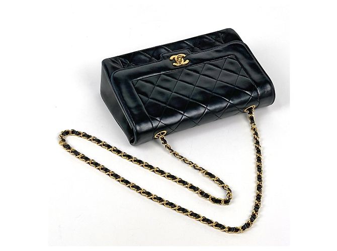 Borsa a tracolla Chanel in pelle nera - vista 6