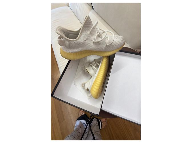 Adidas Yeezy Boost 350 V2 Sneaker - Weiß - Ansicht 2