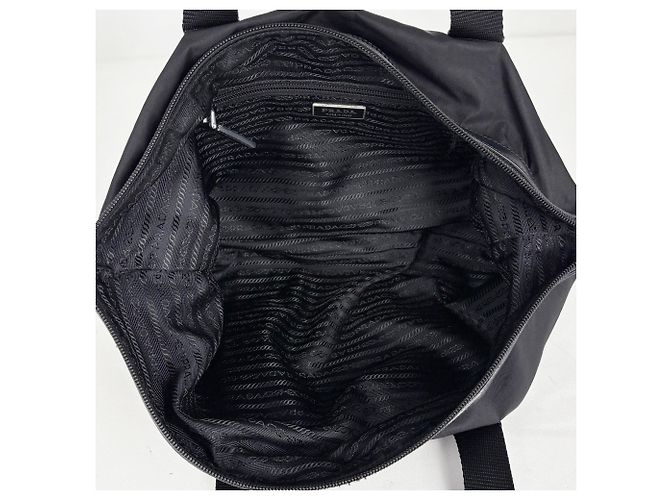 Borsa Prada in nylon nero e pelle - vista 9