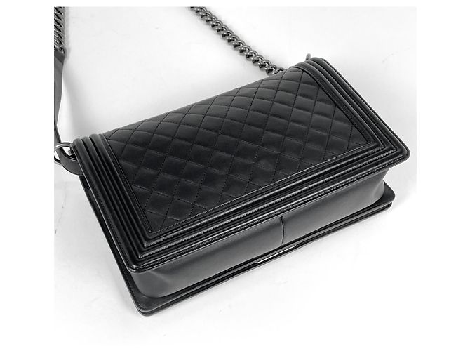 Borsa a tracolla Chanel in pelle nera - vista 2