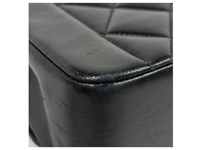 Chanel Diana Matelassé Schultertasche - Ansicht 4