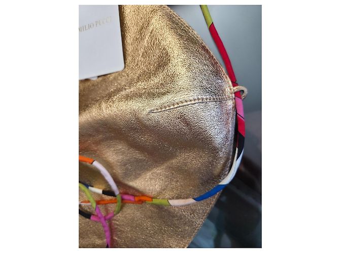 Emilio Pucci Top Halter de Cuero Dorado - vista 7