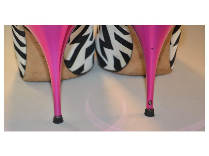 Giuseppe Zanotti Décolleté Geometriche Bianco e Nero - vista 5