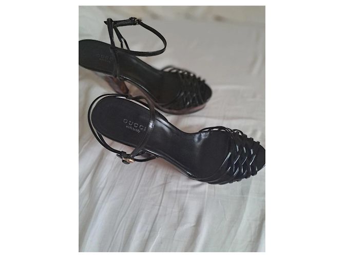 Sandali Gucci con tacco e logo GG - vista 2