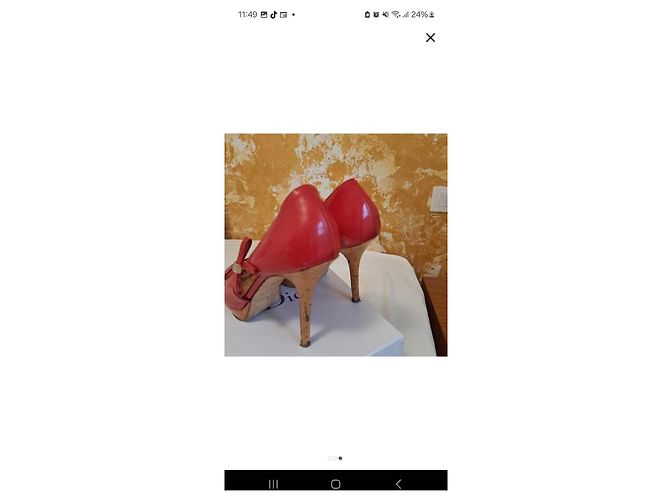 Christian Dior Décolleté in Vernice Rosse - vista 3