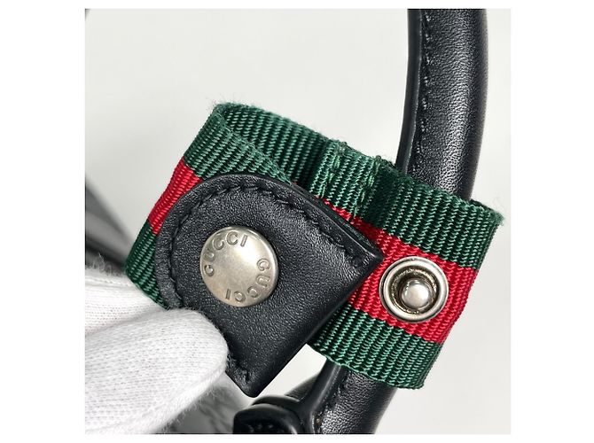 Borsa Duffle Piccola Gucci GG Embossed - vista 4