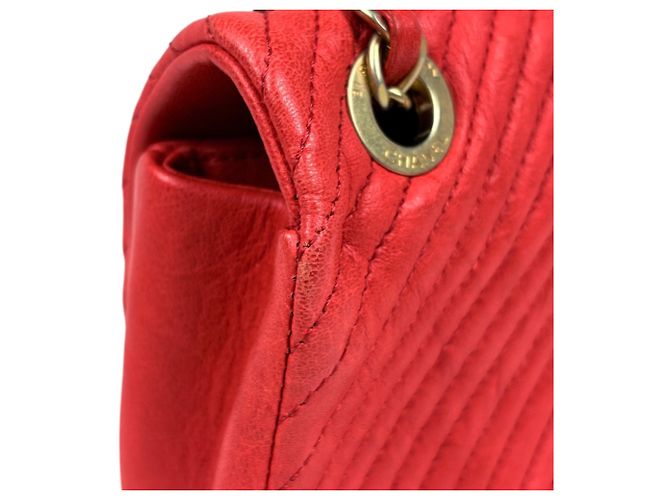 Chanel Schultertasche aus rotem Leder - Ansicht 4