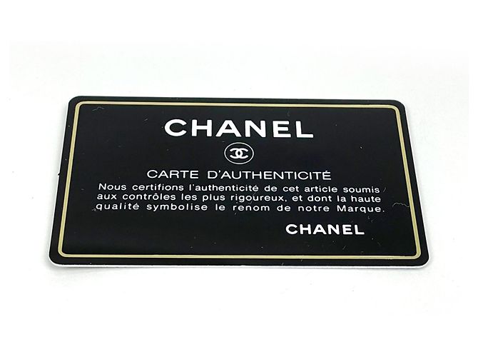 Chanel Schultertasche aus Leder in Elfenbein - Ansicht 12