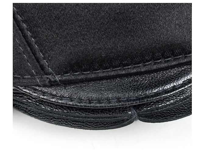 Chanel Camellia Handtasche - Ansicht 5