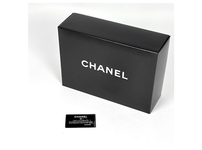 Chanel Camellia Handtasche - Ansicht 9
