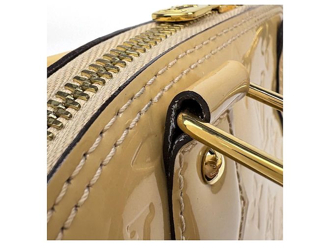 Borsa Louis Vuitton Alma BB in Dune - vista 6
