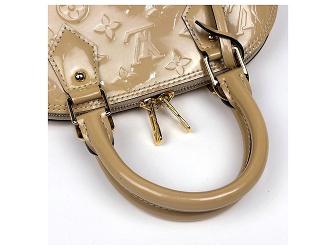 Borsa Louis Vuitton Alma BB in Dune - vista 9