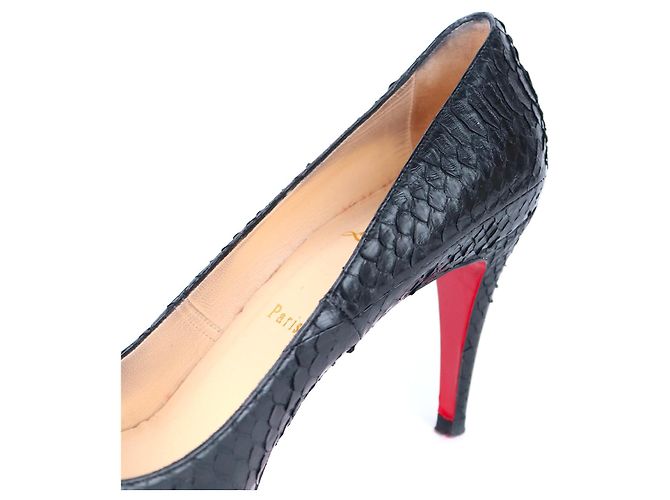 Christian Louboutin LOUBOUTIN - Plum Pumps aus schwarzem Python (T40,5) - Ansicht 5
