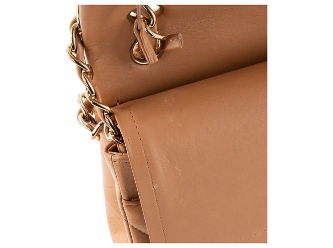 CHANEL - Borsa a tracolla Classic/Timeless Jumbo Chanel in pelle liscia beige - vista 7