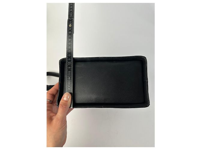Vintage Givenchy strukturierte Lederhandtasche mit oberem Griff Späte 1970s Black - Ansicht 10