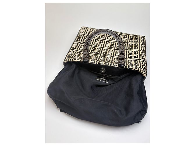 Vintage Givenchy 4G gewebte Canvas Handtasche Ende der 1990er Black Beige - Ansicht 3