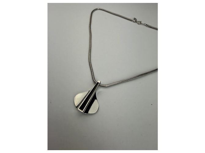 Collana con pendente Givenchy vintage fine anni 1970s Silver Black - vista 4