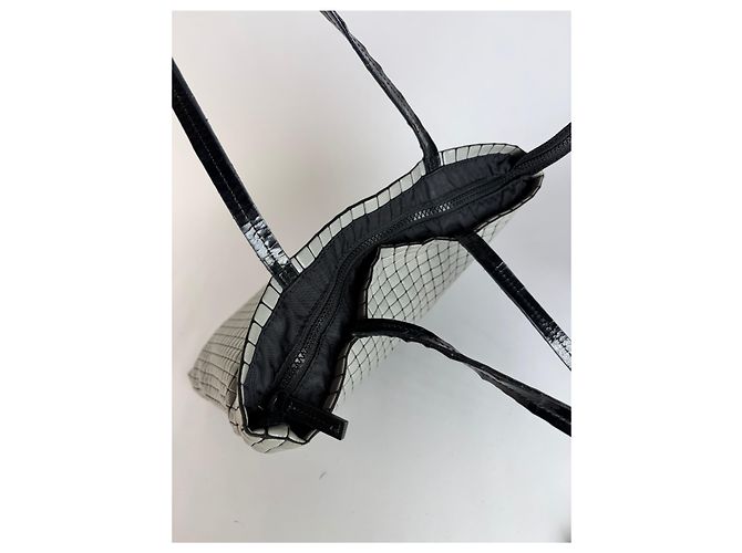 Vintage Issey Miyake Strukturierte Gummierte Tote Hellgrau Schwarz - Ansicht 12