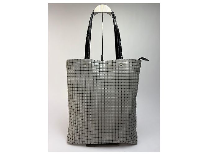 Vintage Issey Miyake Strukturierte Gummierte Tote Hellgrau Schwarz - Ansicht 13
