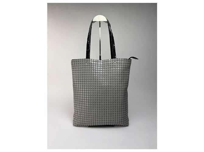 Vintage Issey Miyake Strukturierte Gummierte Tote Hellgrau Schwarz - Ansicht 5