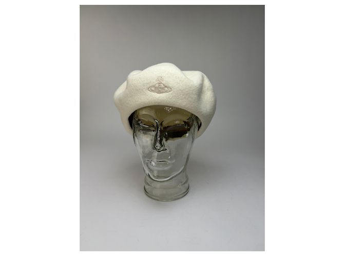 Basco Vintage Vivienne Westwood in Lana Cream - vista 13