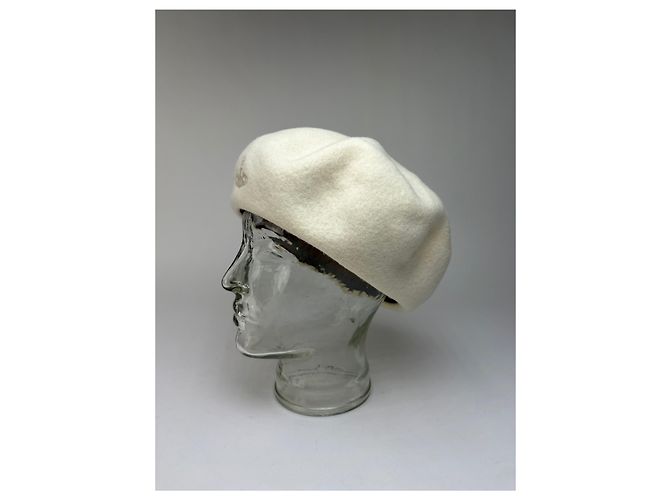 Basco Vintage Vivienne Westwood in Lana Cream - vista 2