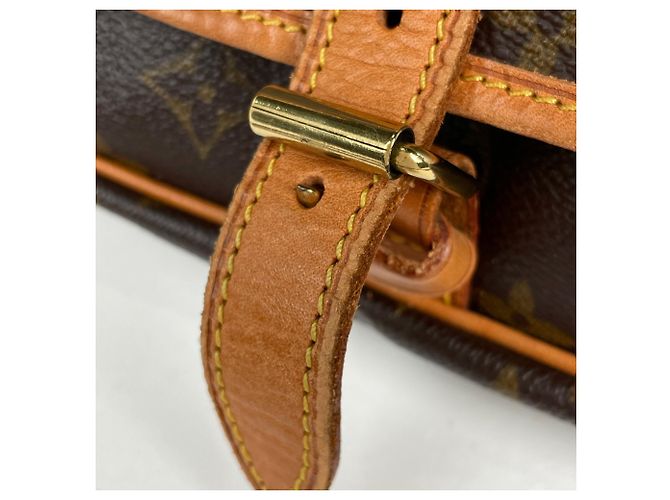 Borsa a tracolla Louis Vuitton Saumur 30 - vista 4