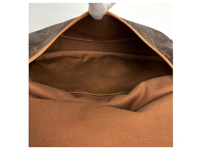 Borsa a tracolla Louis Vuitton Saumur 30 - vista 8