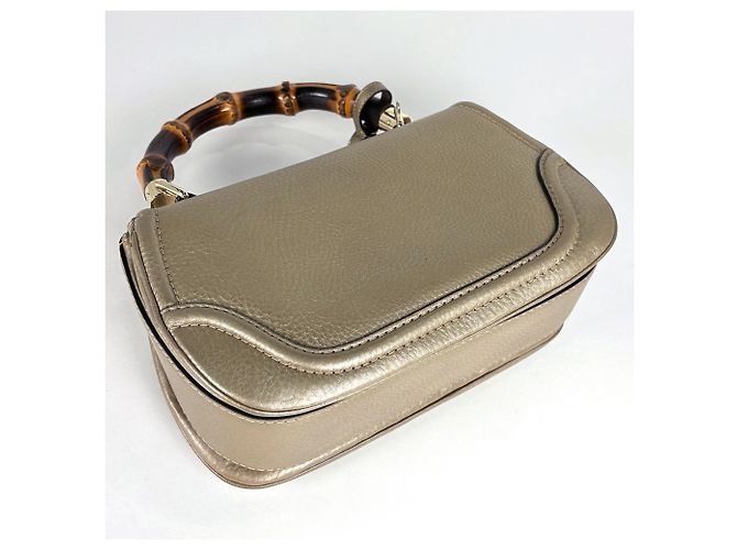 Bolso Gucci Bamboo en Champagne Gold - vista 2