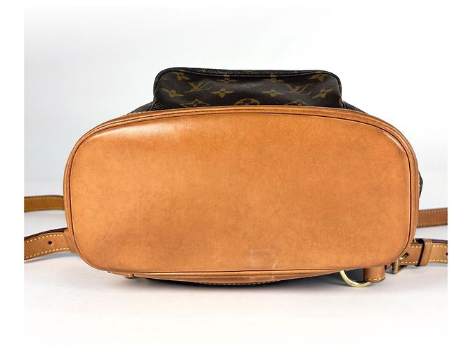 Mochila Louis Vuitton Montsouris MM - vista 3