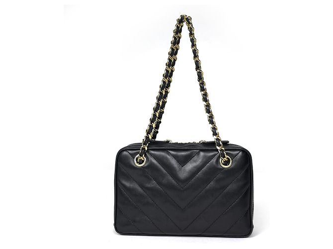 Chanel Schultertasche aus schwarzem Leder - Ansicht 3