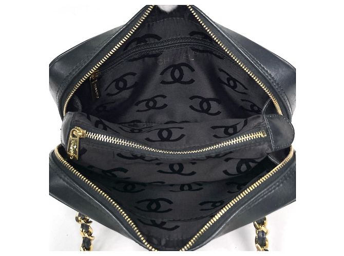 Chanel Schultertasche aus schwarzem Leder - Ansicht 9