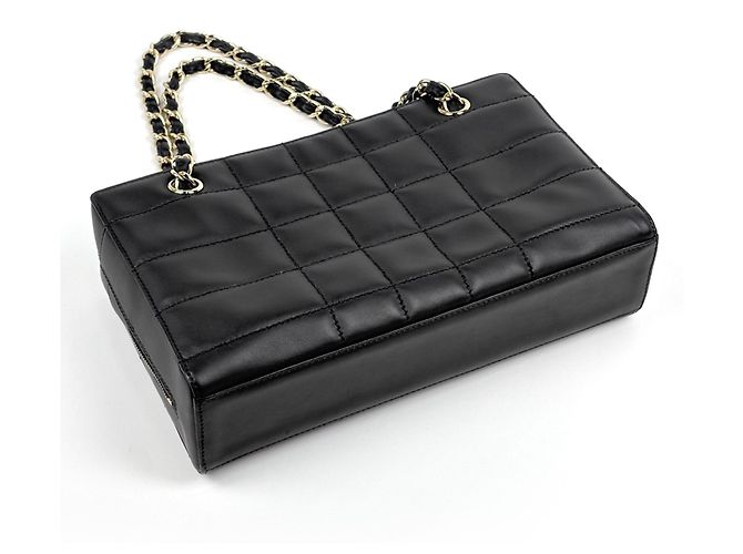 Borsa a mano Chanel in pelle nera - vista 2