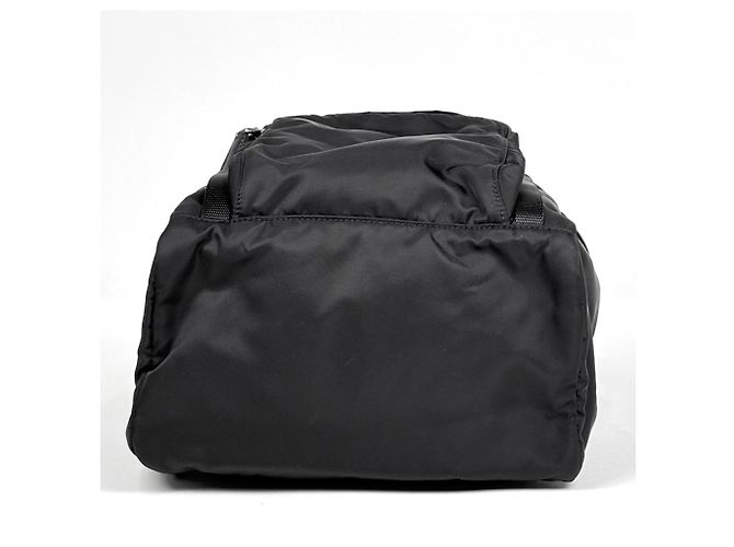 Zaino Prada da donna in nylon e pelle nera - vista 3