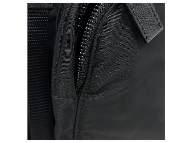 Zaino Prada da donna in nylon e pelle nera - vista 5