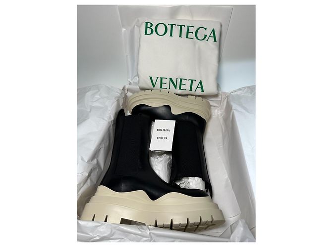Bottega Veneta Tire Boots Schwarz Leder - Ansicht 4