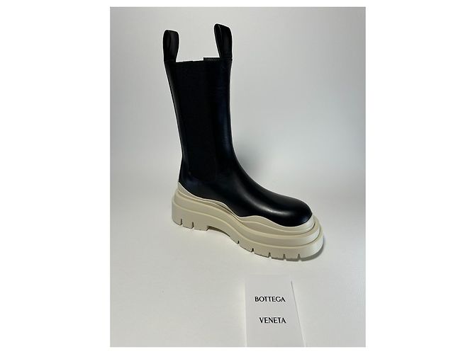 Bottega Veneta Tire Boots Schwarz Leder - Ansicht 8