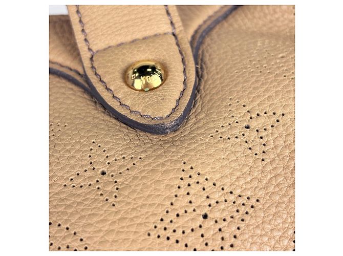 Louis Vuitton XS Shoulder Bag in Beige - view 4