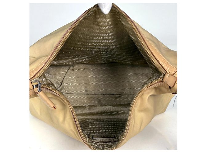 Borsa a tracolla Prada in nylon e pelle beige - vista 7