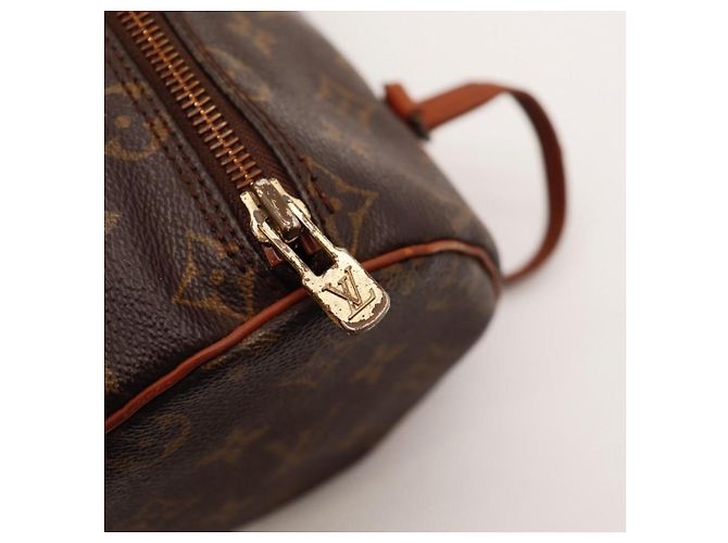 Borsa Louis Vuitton Monogram Papillon 30 in pelle marrone - vista 7