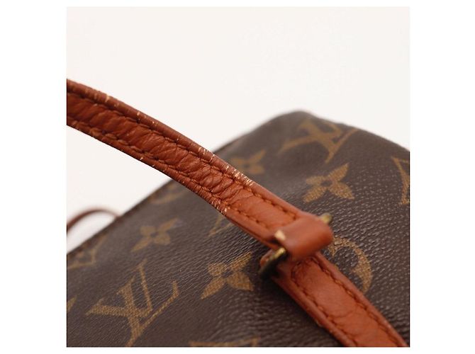 Borsa Louis Vuitton Monogram Papillon 30 in pelle marrone - vista 8