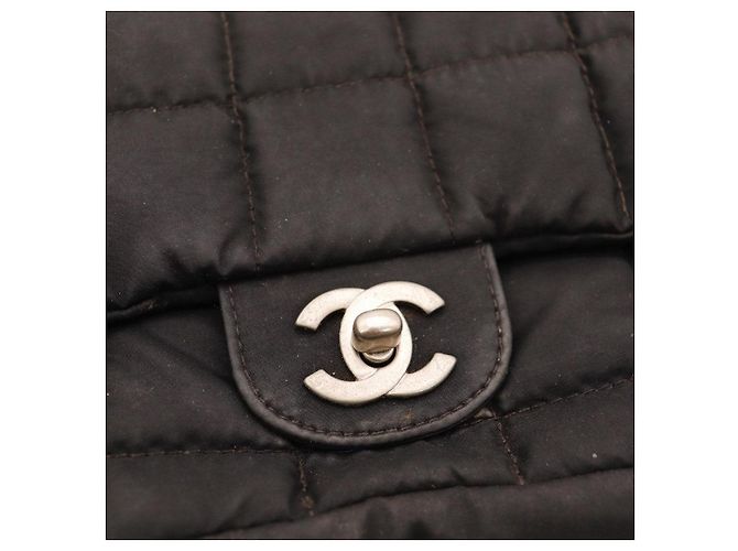 Borsa a tracolla Chanel in nylon nero - vista 7