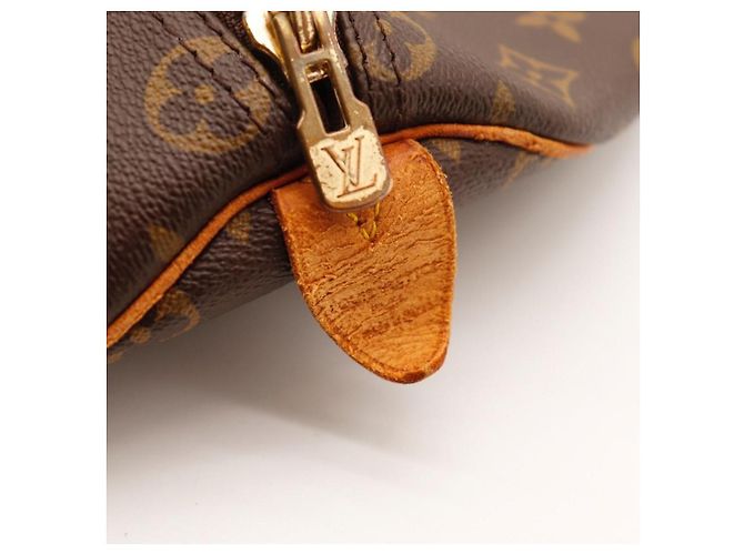 Borsa da viaggio Louis Vuitton Keepall 55 Monogram Canvas - vista 10