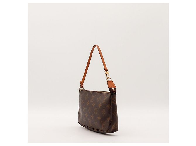 Louis Vuitton Pochette Accessoires Monogram Canvas Brown Handbag - vista 2