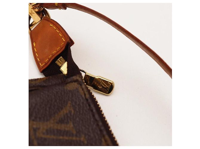 Louis Vuitton Pochette Accessoires Monogram Canvas Brown Handbag - vista 7